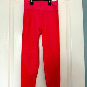 PINK active yoga pants size M